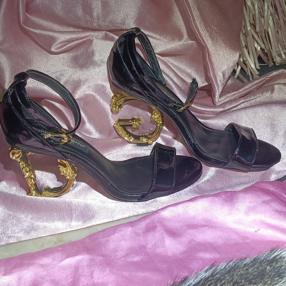 MUST HAVE....Dolce & Gabbana Black and Gold Heels with Strappy Design